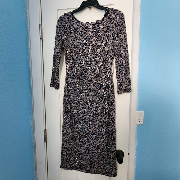 Dress - Picture 1 of 2